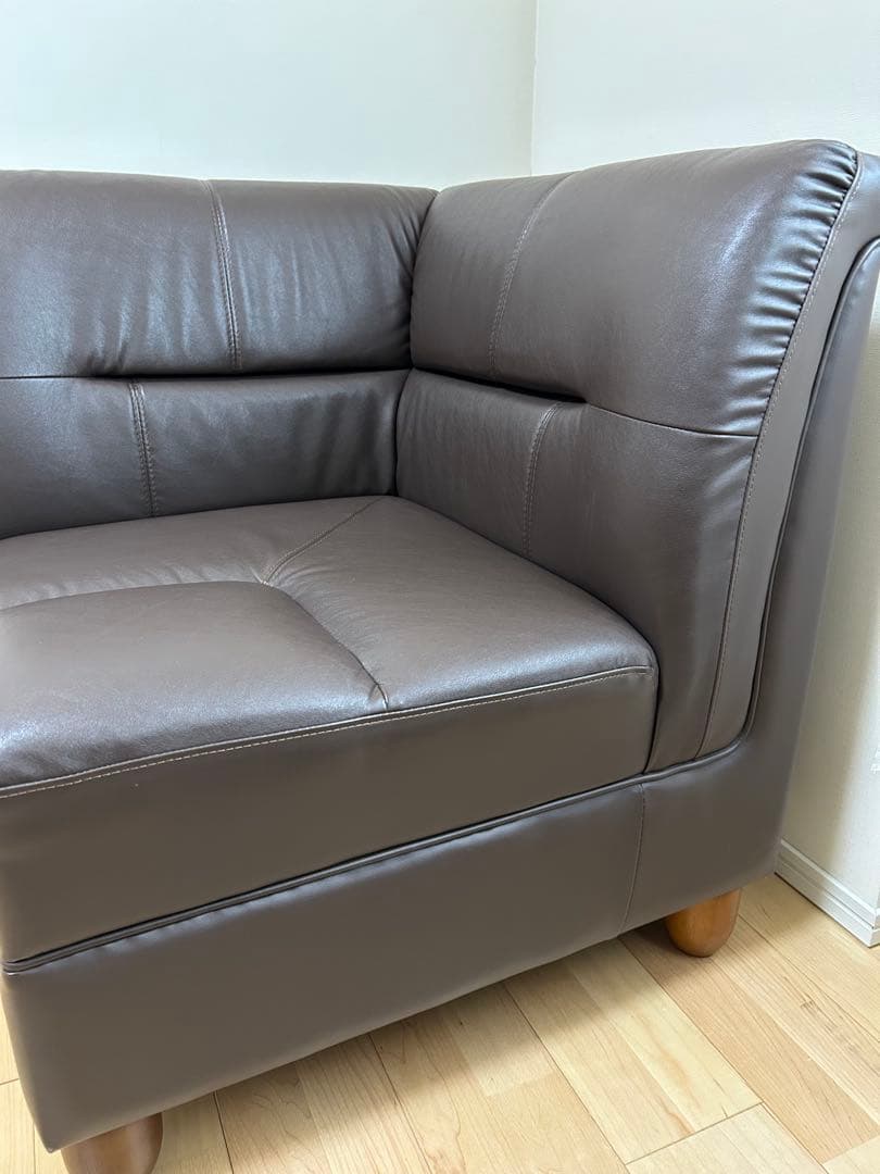 1人掛けソファー、フェイクレザーソファー、ダークブラウンソファー、コーナーソファ