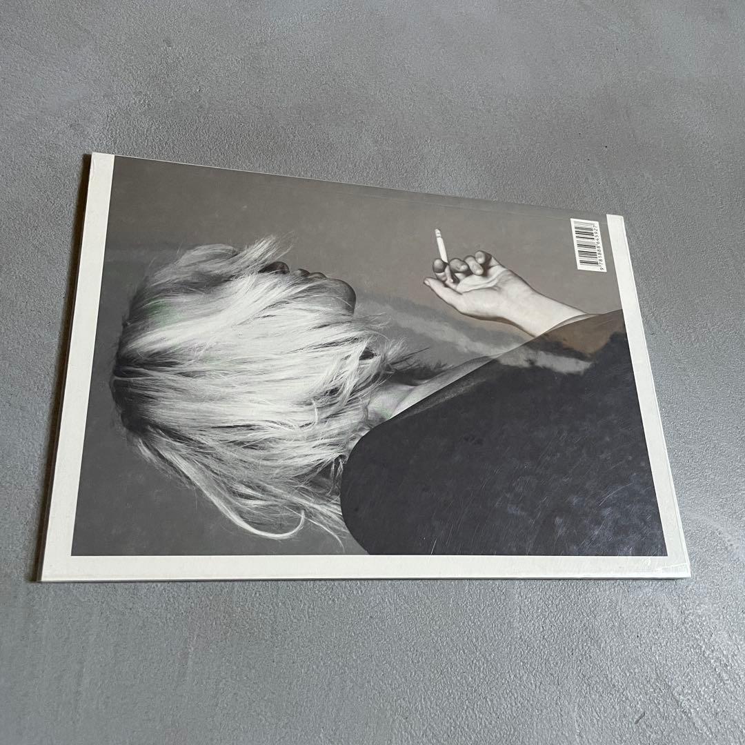 アート・デザイン・音楽 PORTRAIT OF A PERFORMER COURTNEY LOVE