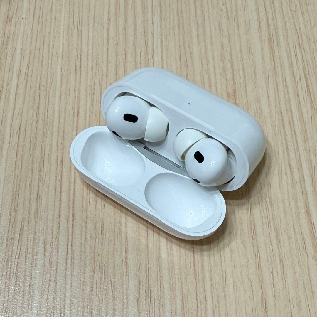 ※2/1までAirPods Pro2 (シリコンケース付き)