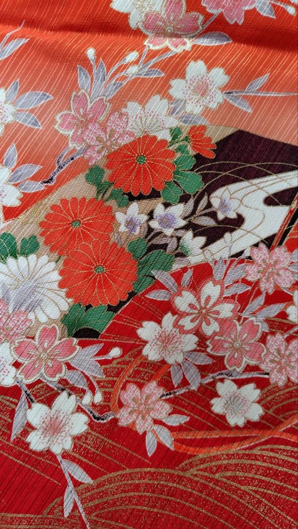 RK549子供着物着丈136センチ裄丈57センチ重ね襟付き綺麗美品7歳前後用