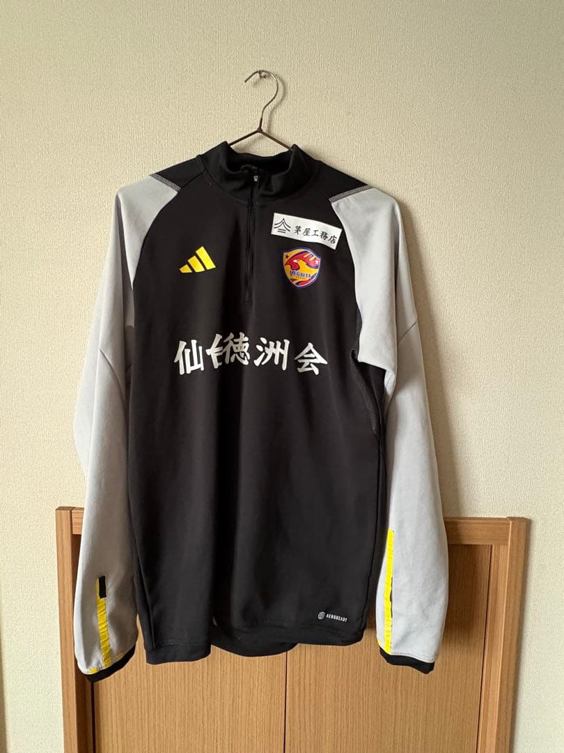 ベガルタ仙台　上下トレーニングウェア 選手支給品　Jリーグ