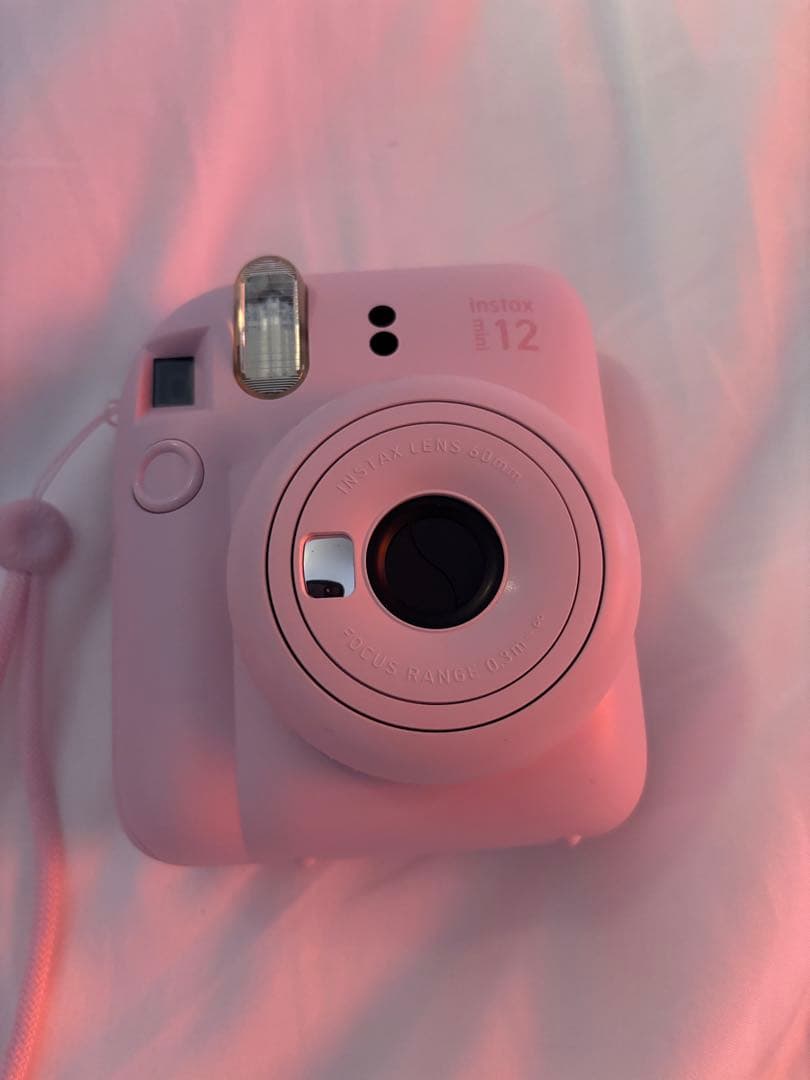 チェキ最新モデル instax mini 12 ブロッサムピンク フィルム付き！