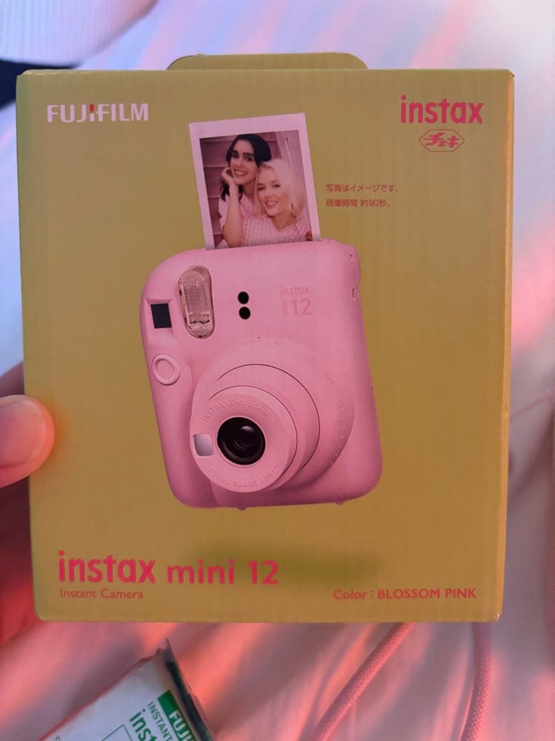 チェキ最新モデル instax mini 12 ブロッサムピンク フィルム付き！
