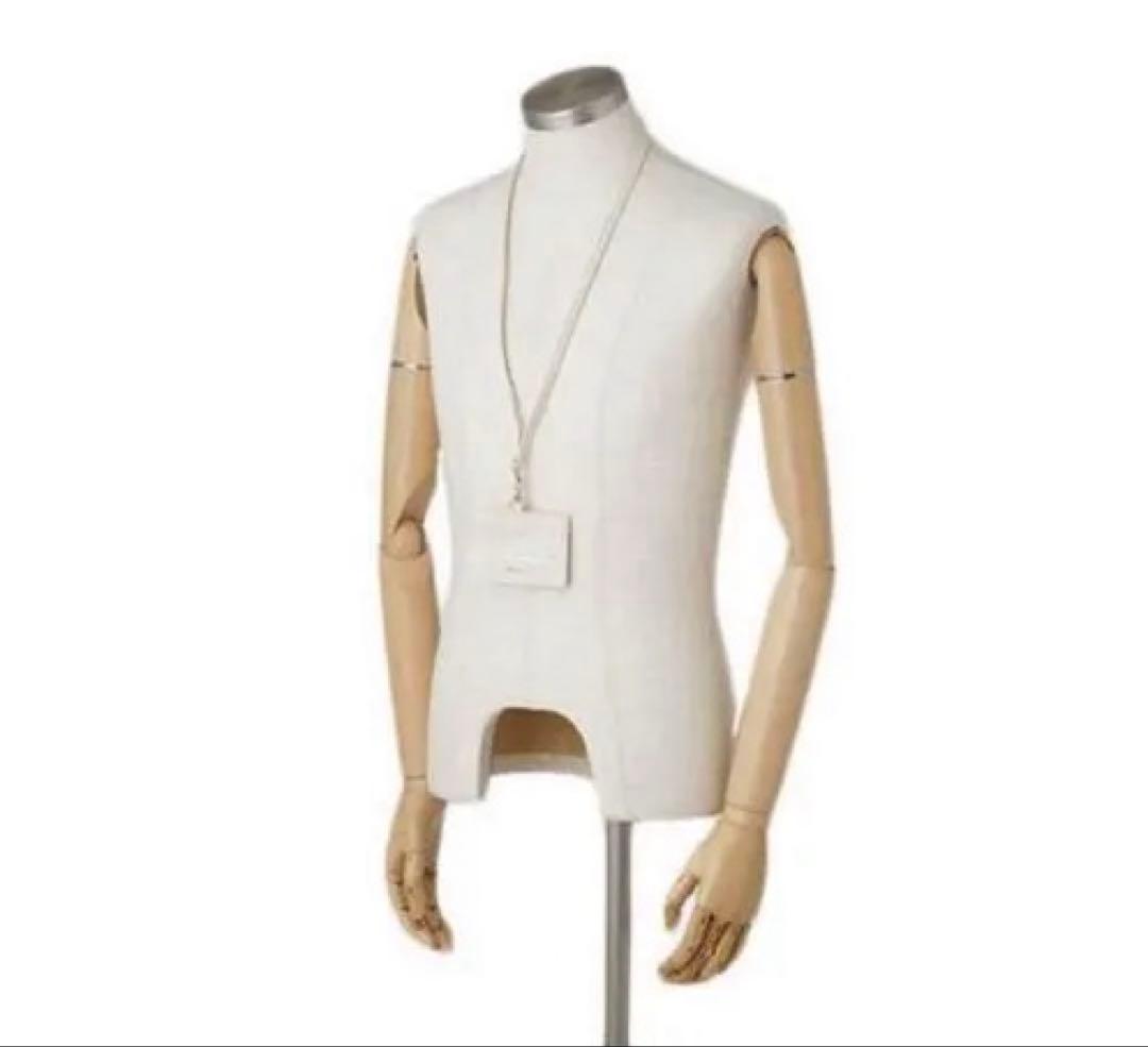 新品未使用⭐︎FURLA IDカードホルダー／社員証ケース