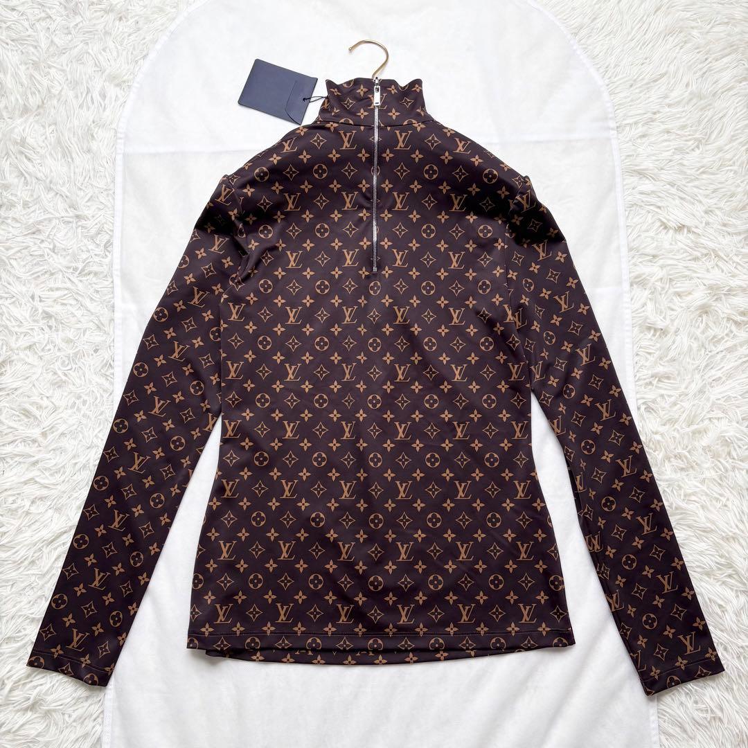 ルイヴィトン タグ付き新品未使用 モノグラム総柄ブラウス バックファスナー ロゴ