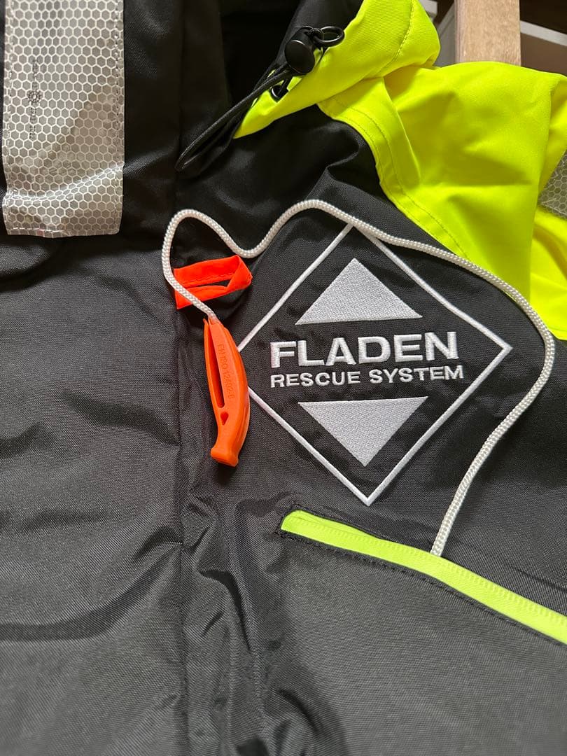 FLADEN RESCUE SYSTEM フィッシングスーツ