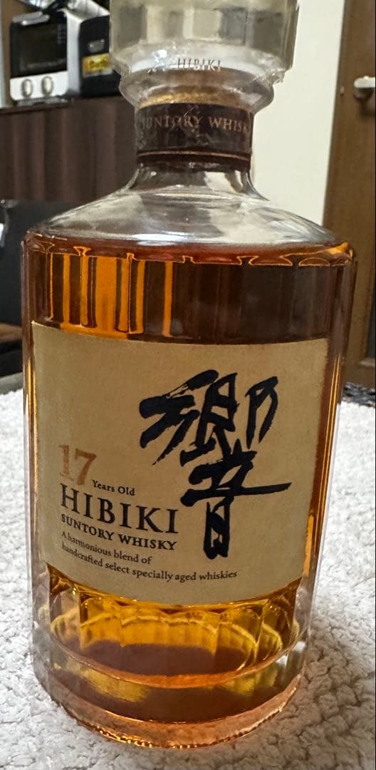 ウイスキー Hibiki 17 Years Old Suntory Whisky 700ml