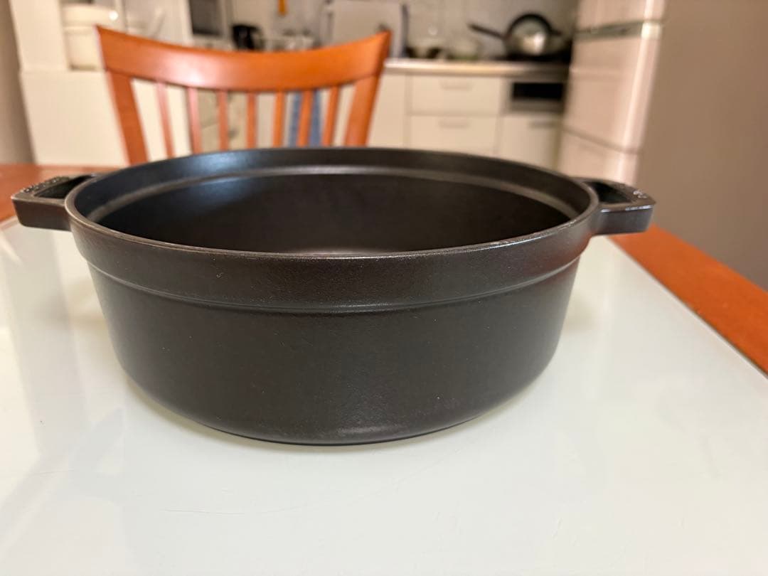 staub ストウブ 「 ピコ ココット ラウンド ブラック 26cm
