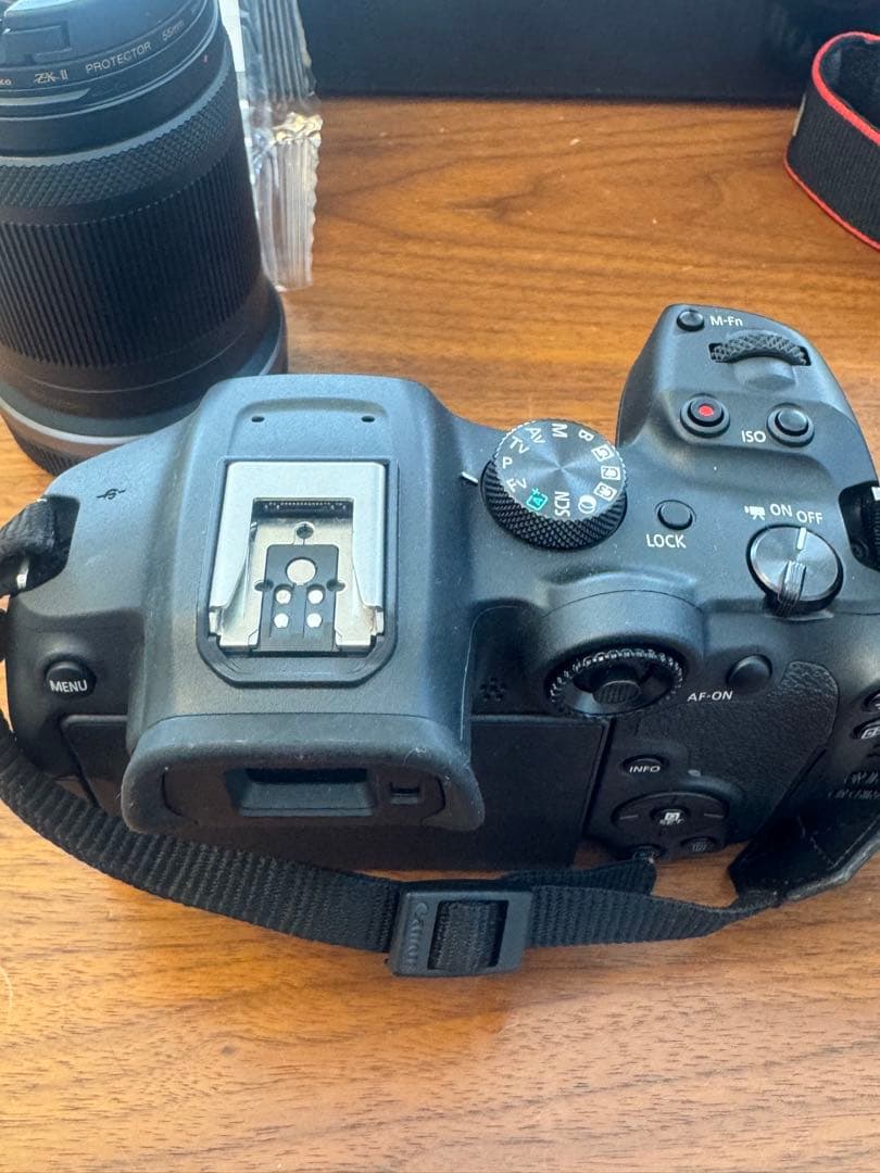 Canon EOS R7 ミラーレス一眼 レンズ付き