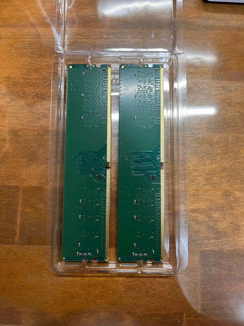 Crucial DDR4 16GB×2 メモリ