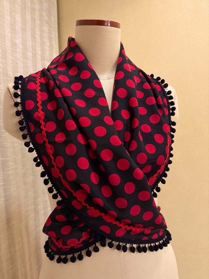 エプロン　ショート　黒赤水玉　黒フリル　フラメンコ　衣装