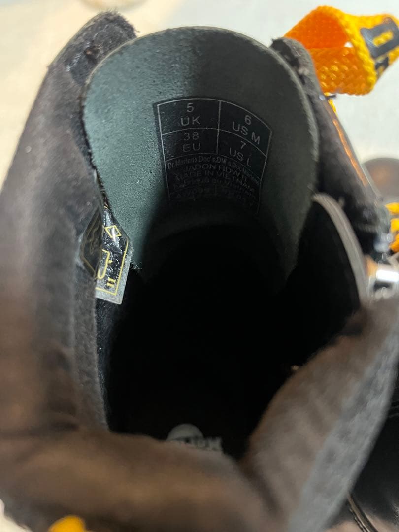 Dr.Martens JADON 8ホールブーツ