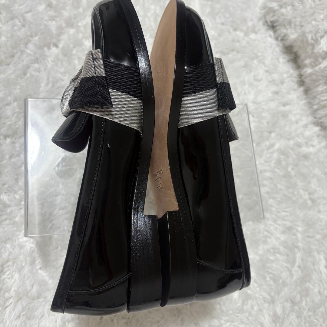 【未使用級】katespade ブラックマルチ レアンドラ ローファー 24年