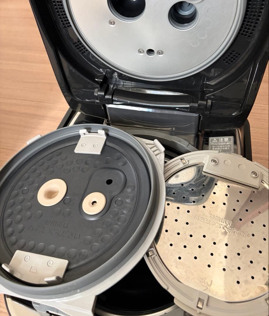 象印　南部鉄器極め羽釜　圧力IH炊飯ジャー　NP-WS10 5.5合炊き