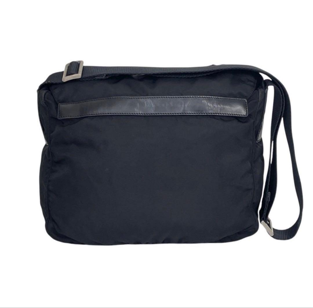 今日限定価格！プラダ　三角ロゴ　フラップ ナイロン　ショルダーバッグ