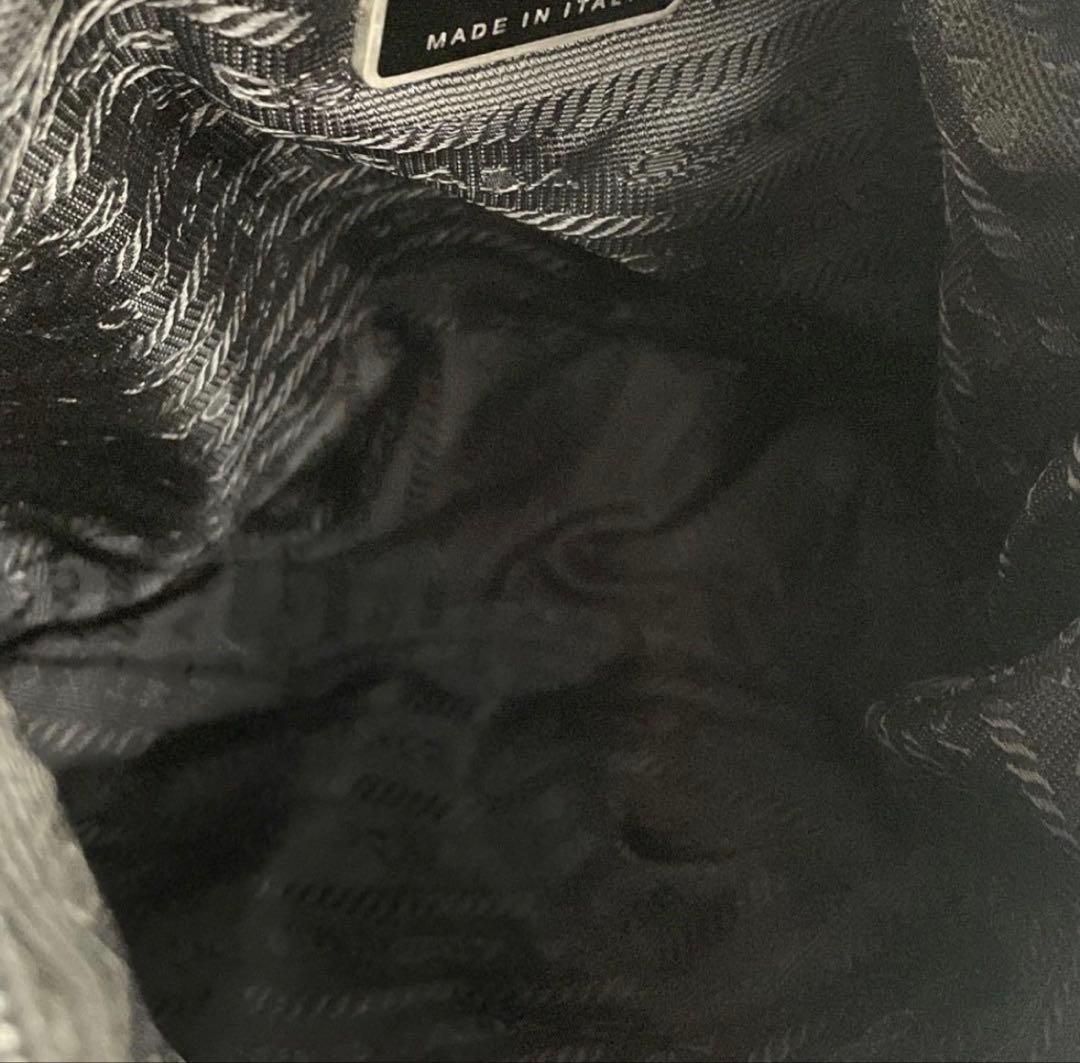 今日限定価格！プラダ　三角ロゴ　フラップ ナイロン　ショルダーバッグ