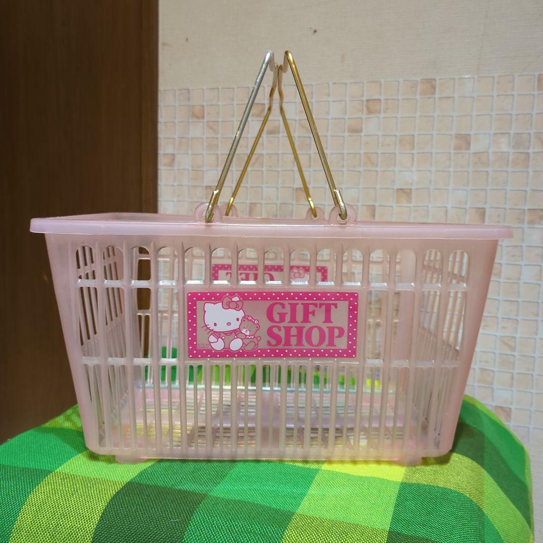 ハローキティ バスケット カゴ レトロ　GIFT　SHOP　©️76;86