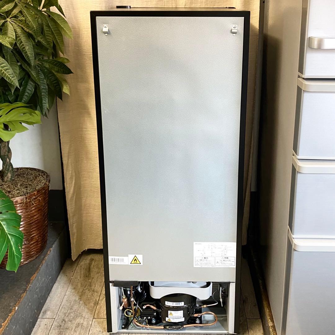高年式！黒家電でカッコよく！一人暮らしに！2ドア冷凍冷蔵庫142L