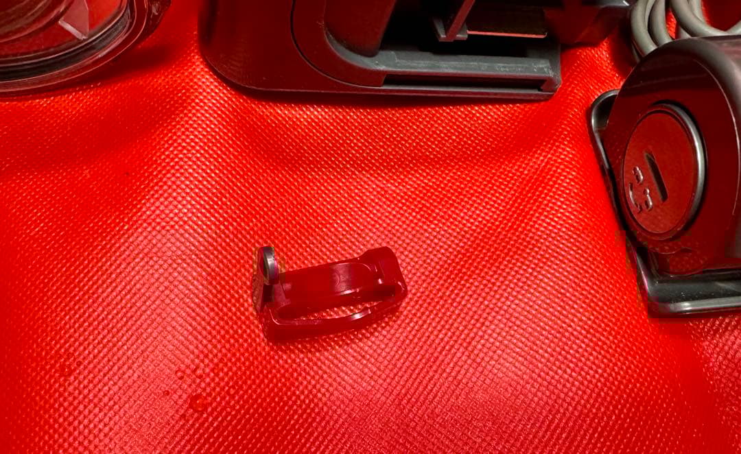 【分解洗浄済・美品】Dyson　V6　マキタバッテリー仕様　セット　SV09