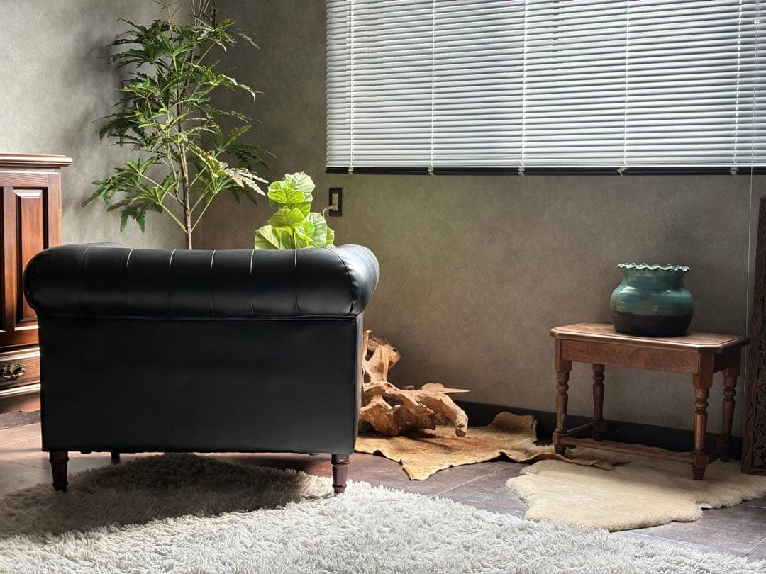 本革　チェスターフィールド　アームチェア　リベット打ち　ボタンダウン　YZ