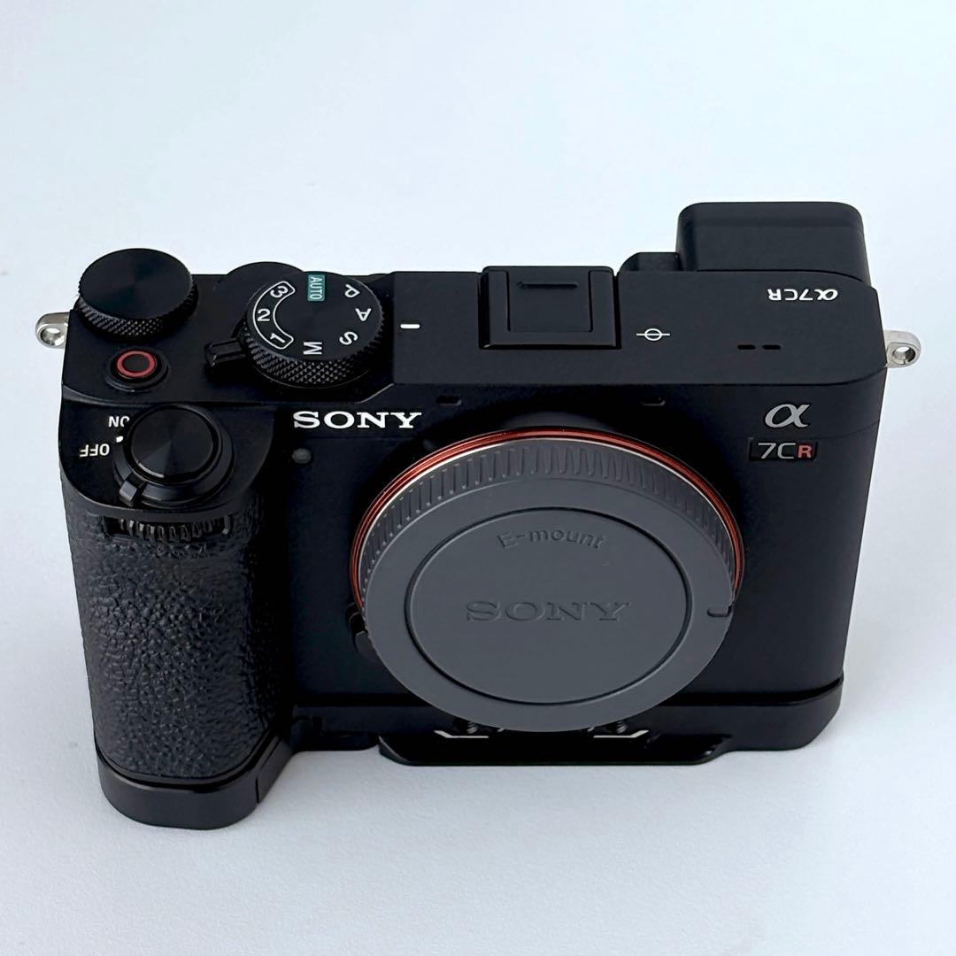 【超美品】SONY α7CR 6500万画素 本体 smallrig グリップ付