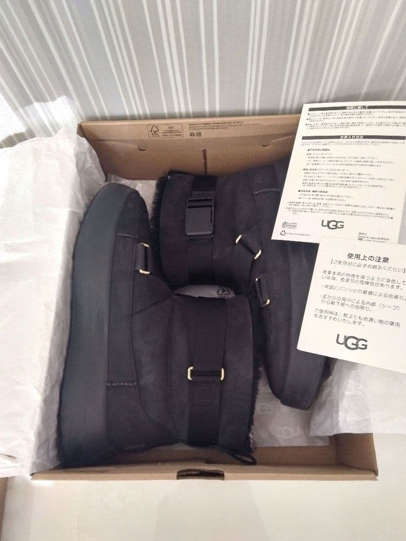 UGG W CLASSIC BOOM BUCKLE 24㎝ USA7