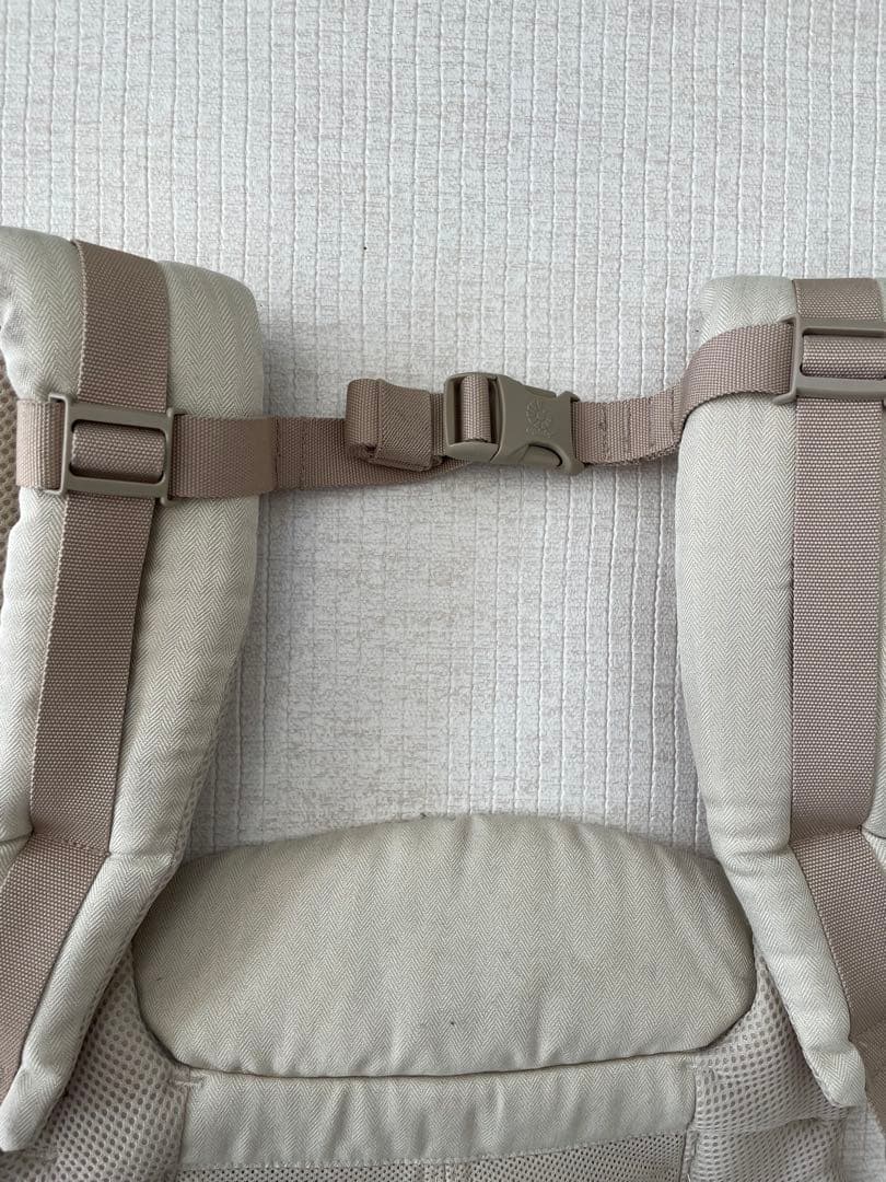ergobaby エルゴベビー　抱っこ紐　メッシュ　ベージュ