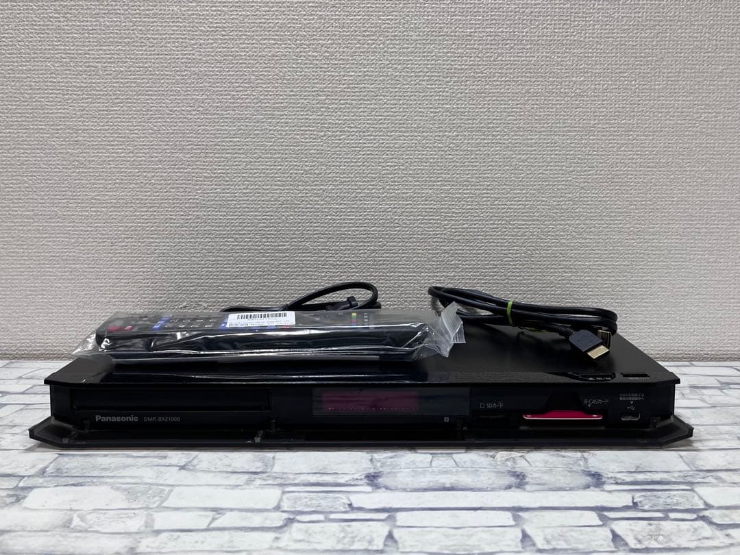 1TB 3番組録画　パナソニック　ブルーレイレコーダー　DMR-BRZ1000