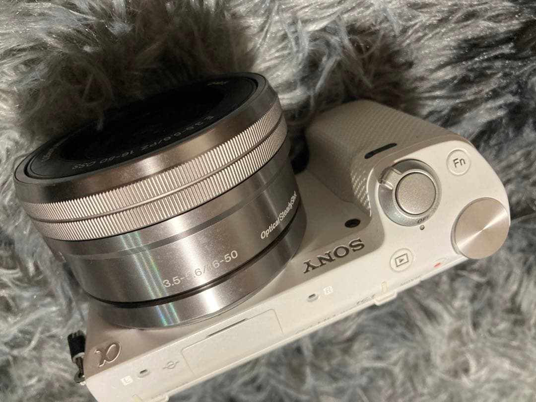 SONY α NEX-5R デジカメ　ホワイト