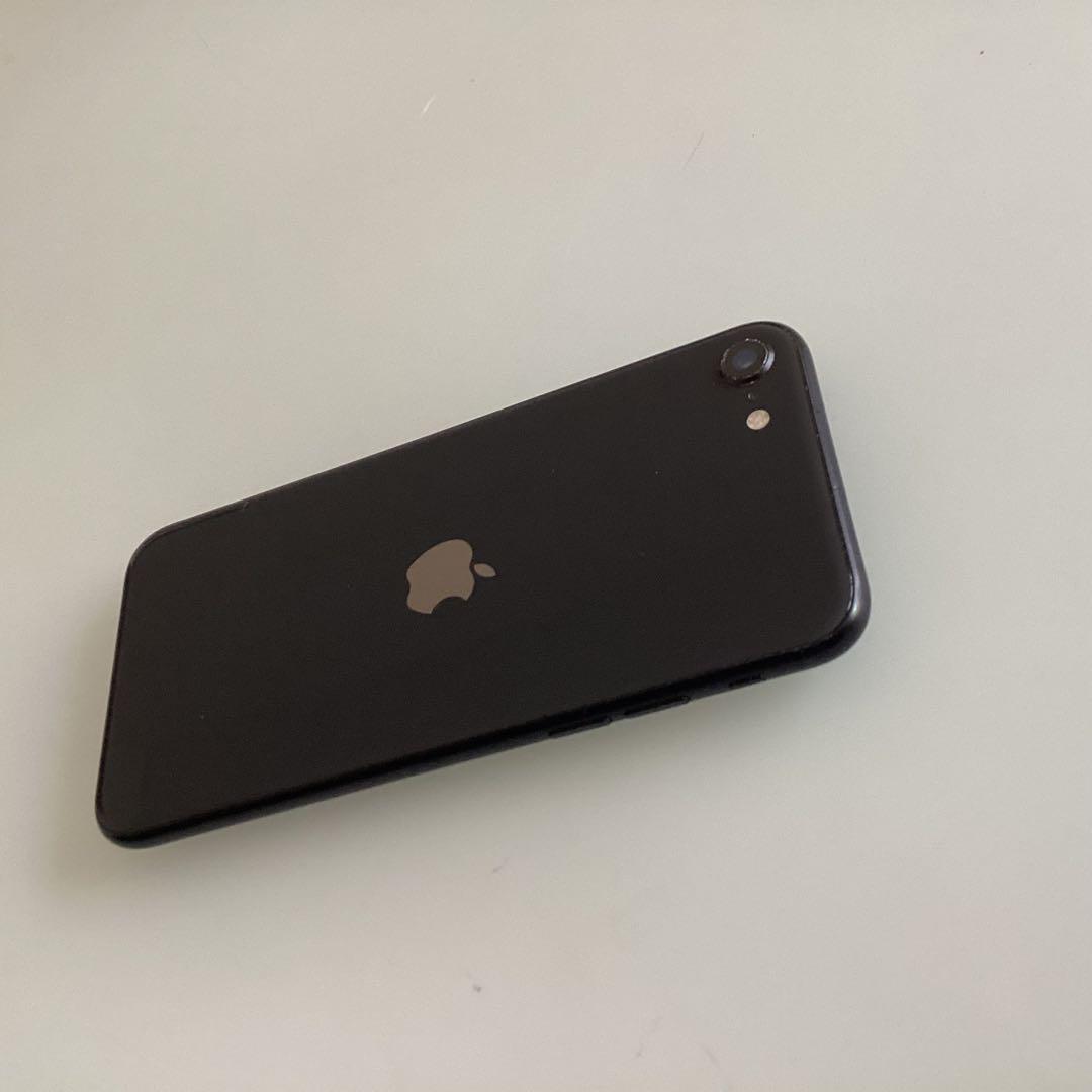 Apple iPhone SE第2世代　SE2 ブラック　64GB