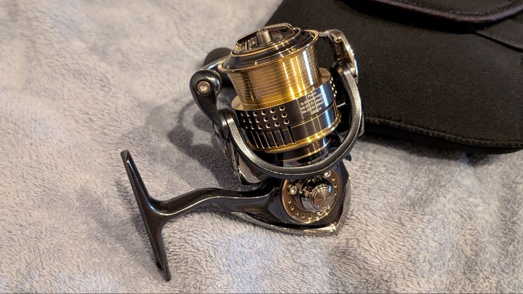 DAIWA　15 イグジスト　2505F　美品　バス　シーバス