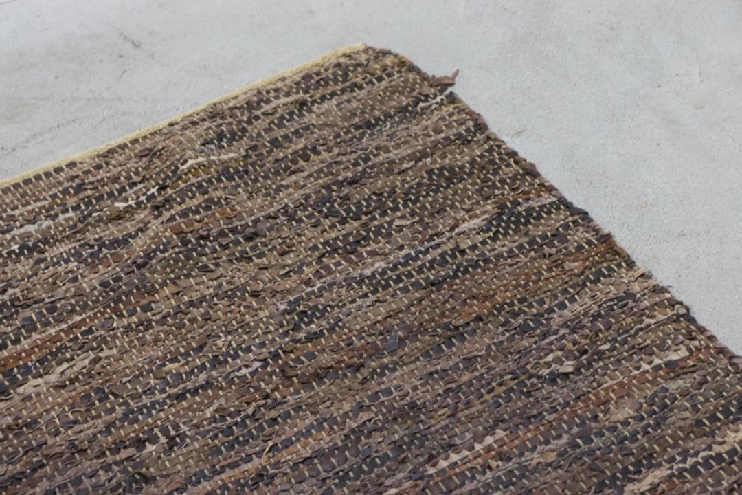 レザー 牛革 編み込み ラグ マット 絨毯 敷物 カーペット ヴィンテージ