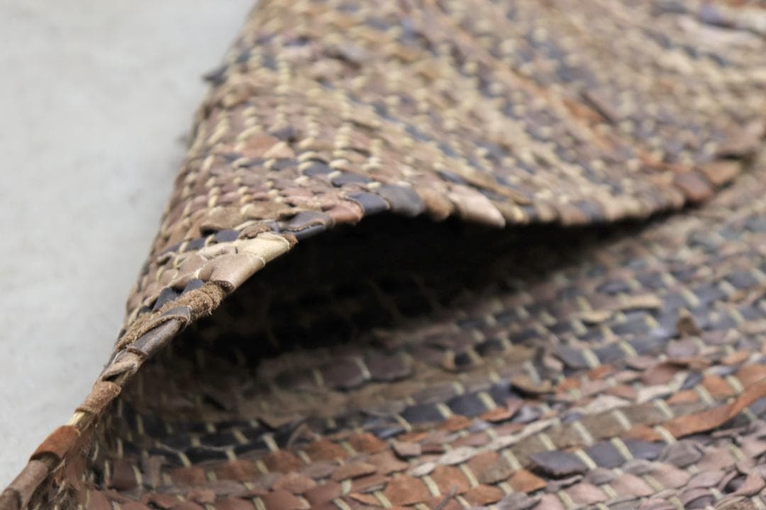 レザー 牛革 編み込み ラグ マット 絨毯 敷物 カーペット ヴィンテージ