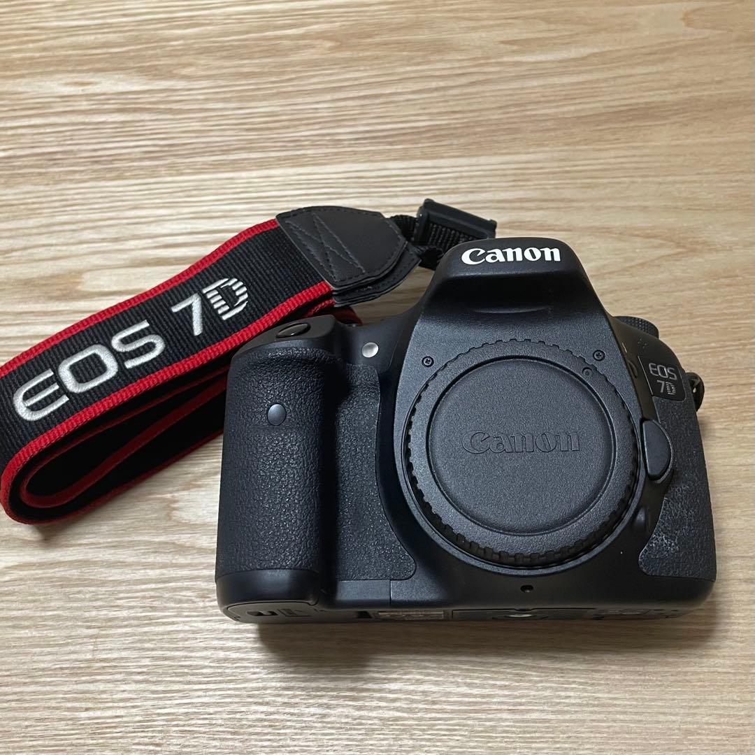 Canon EOS 7D デジタル一眼レフ 15-85mm f/3.5-5.6