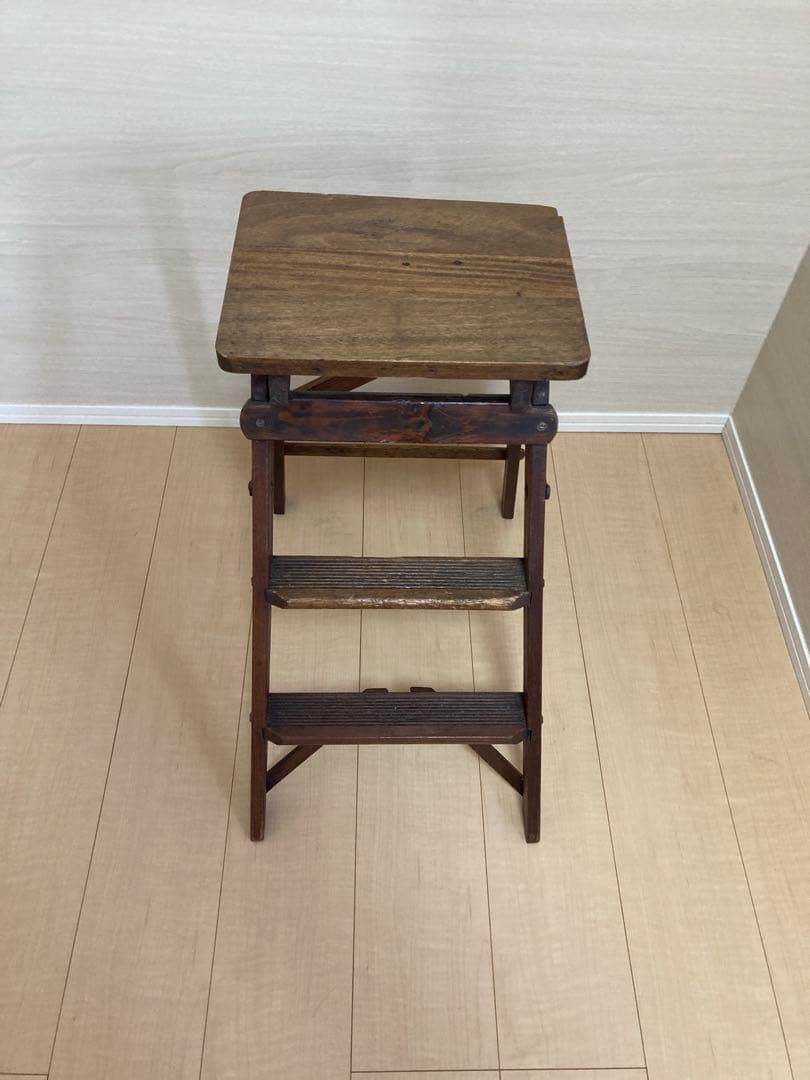 う*ぎ様 【アンティーク】木製折りたたみ式ステップスツール