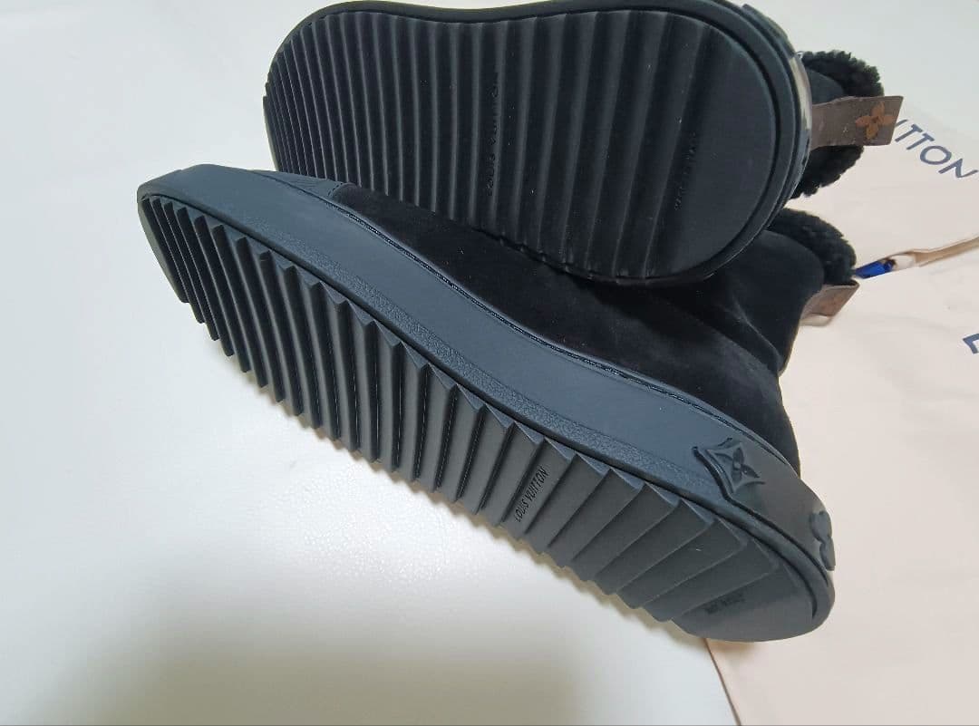 美品　Louis Vuitton ブリージーライン　ムートン　ブーツ　38　黒