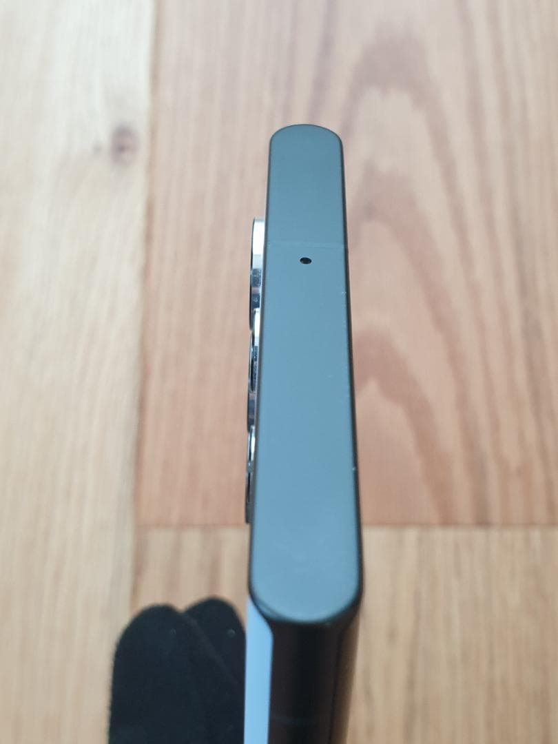 817012274437　SAMSUNG Galaxy S22 Ultra