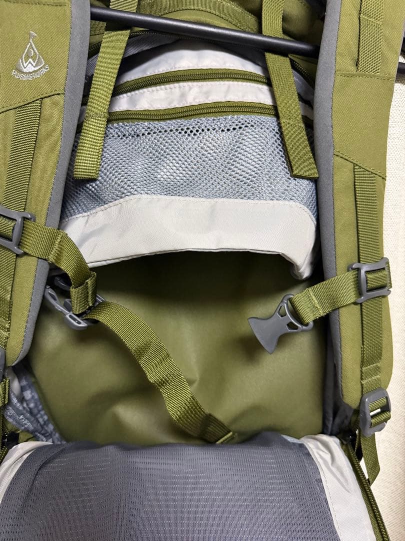 【使用少】PLUS ONE WORKS マキリ25L makiri オリーブ