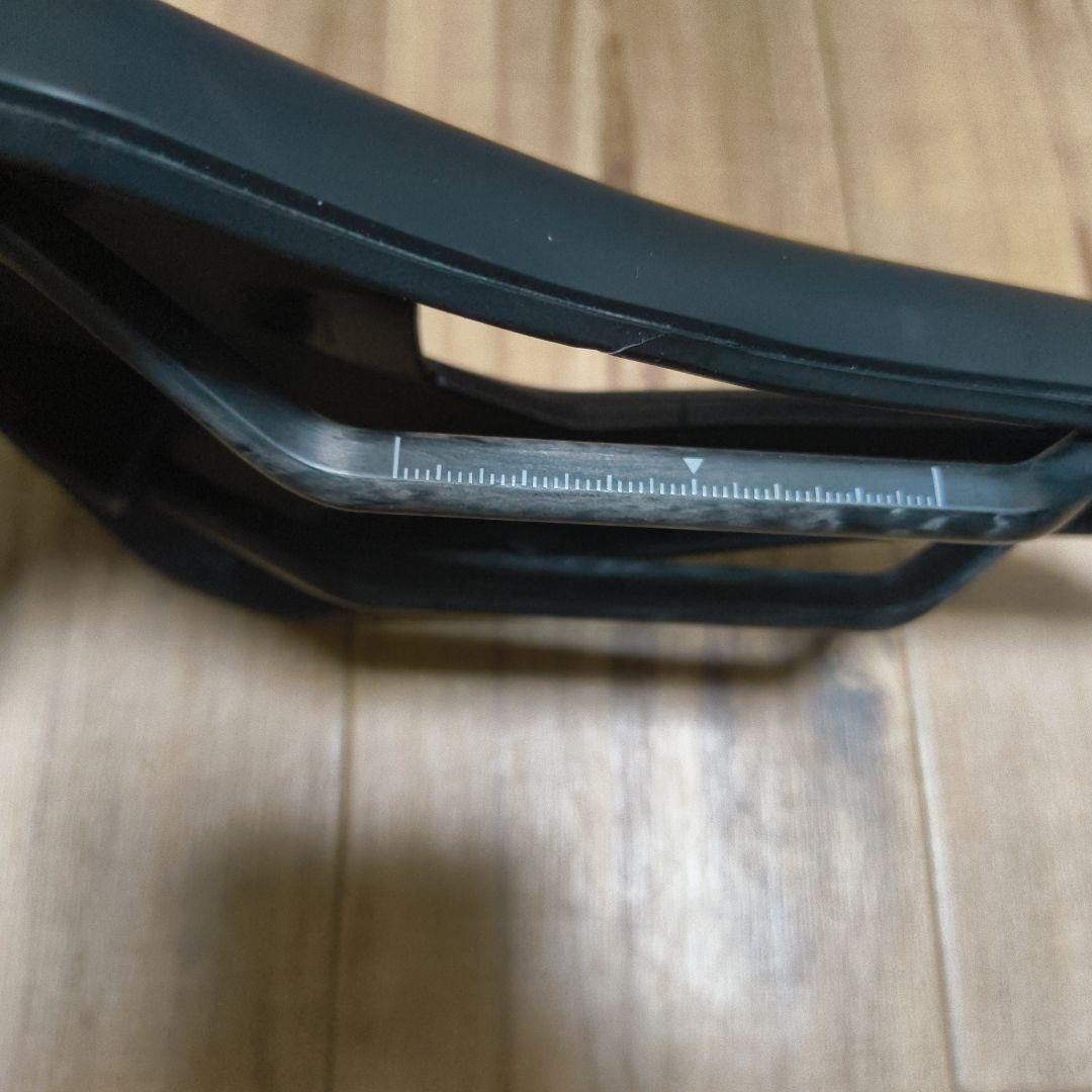 FIZIKE Vento Argo R1サドル　カーボンレール 140mm 美品