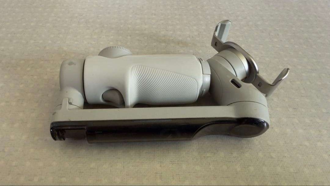 【動作良好】Insta360 Flow ジンバル やや汚れあり