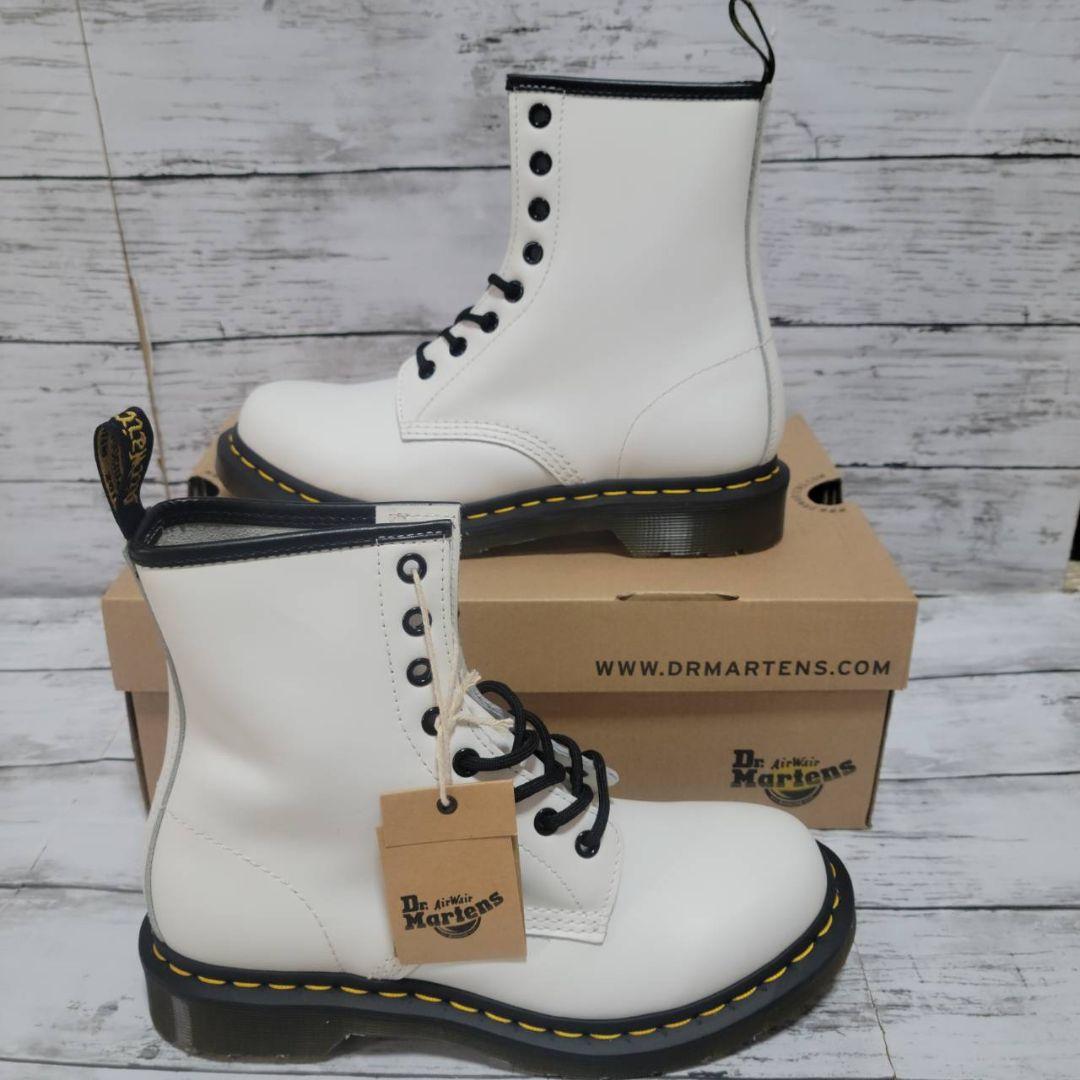24cm Dr. Martens ホワイト レースアップブーツ