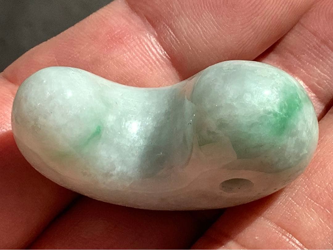 ✳摩訶不思議な幸運の勾玉　特大サイズ‼️ 御守りの糸魚川翡翠　最後の1個　鑑別書付