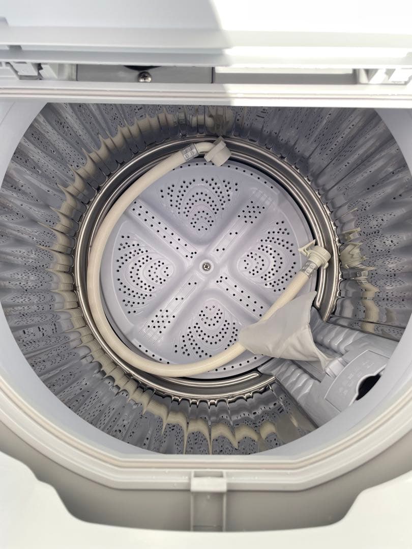 914 シャープ 5.5kg洗濯乾燥機 熱乾燥搭載 穴なし槽 黒カビ抑制 清潔