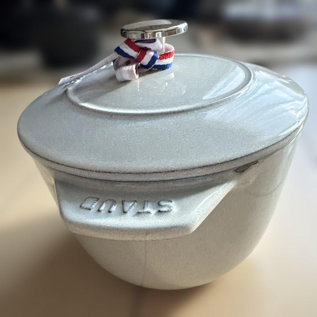 新品　ストウブ　ラ ココット デ ゴハン Mサイズ　白