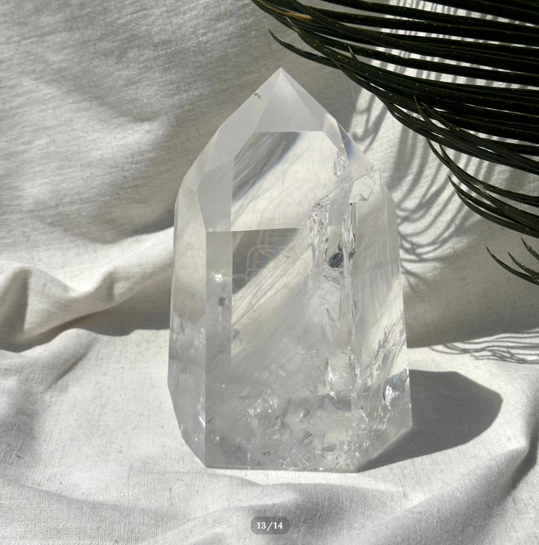 【レムリアン水晶】水晶 ポイント タワー 虹入り ブラジル産