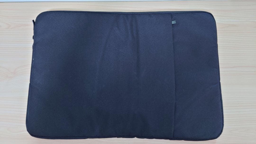 EVICIV 18.5インチ モバイルモニター ケース付き