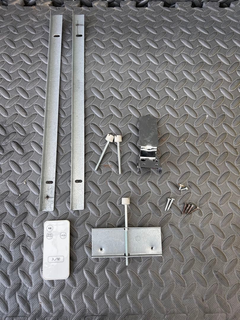 Haier ルームエアコン(窓用エアコン)2017年式　JA-16R