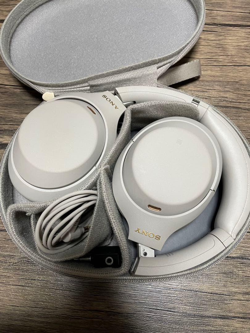 Sony WH-1000XM4 ワイヤレスヘッドホン ホワイト