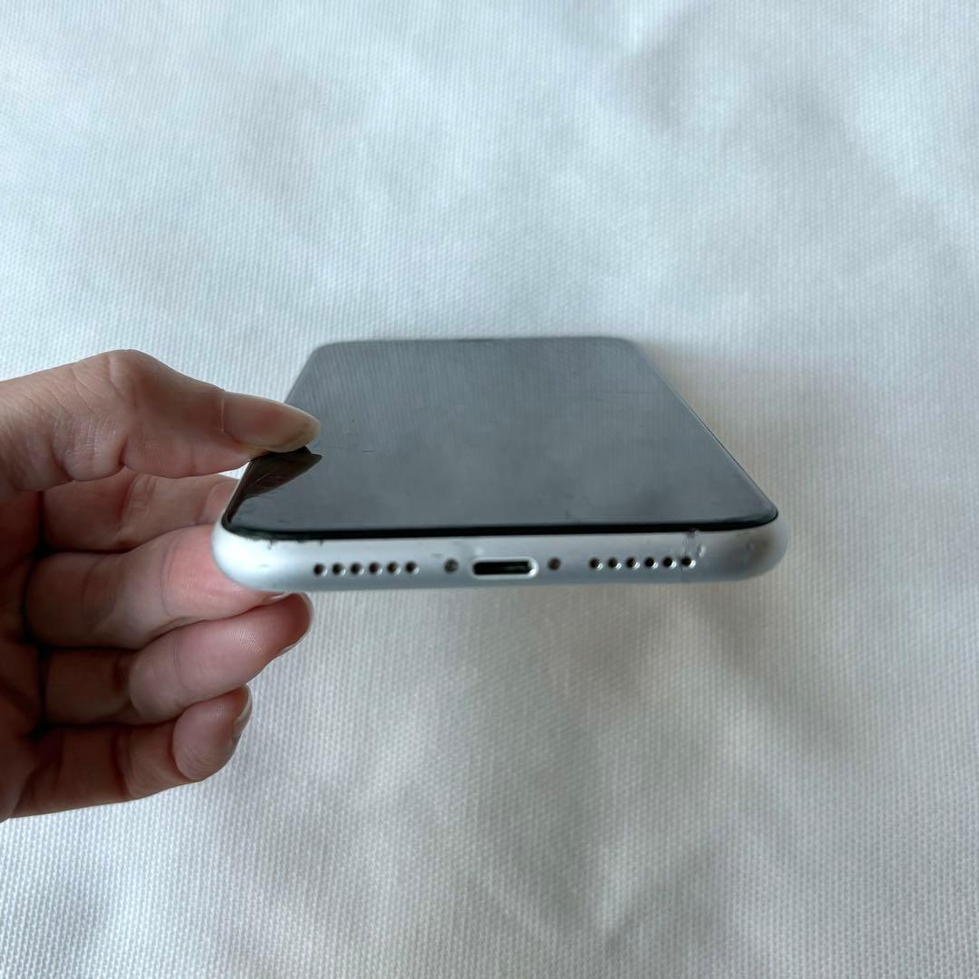 Apple iPhone XR (64GB)　ホワイト本体　箱あり