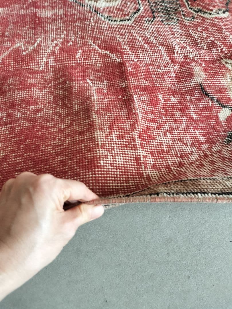 大判/シャビーレッドの上品なシノワズリラグ　No.674